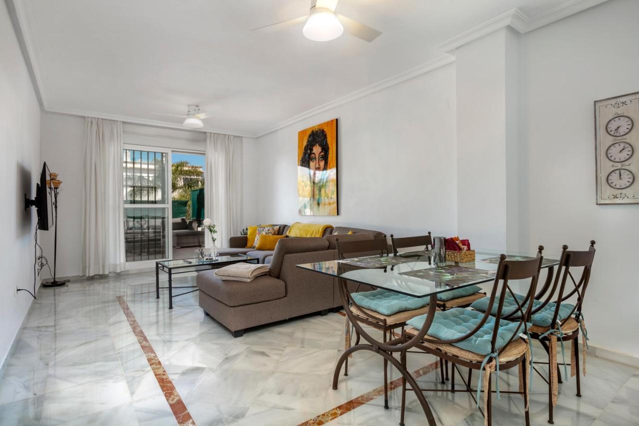 Lovely 2 Bedroom Locrimar V Walk To Beach Rdr260 ماربيا المظهر الخارجي الصورة