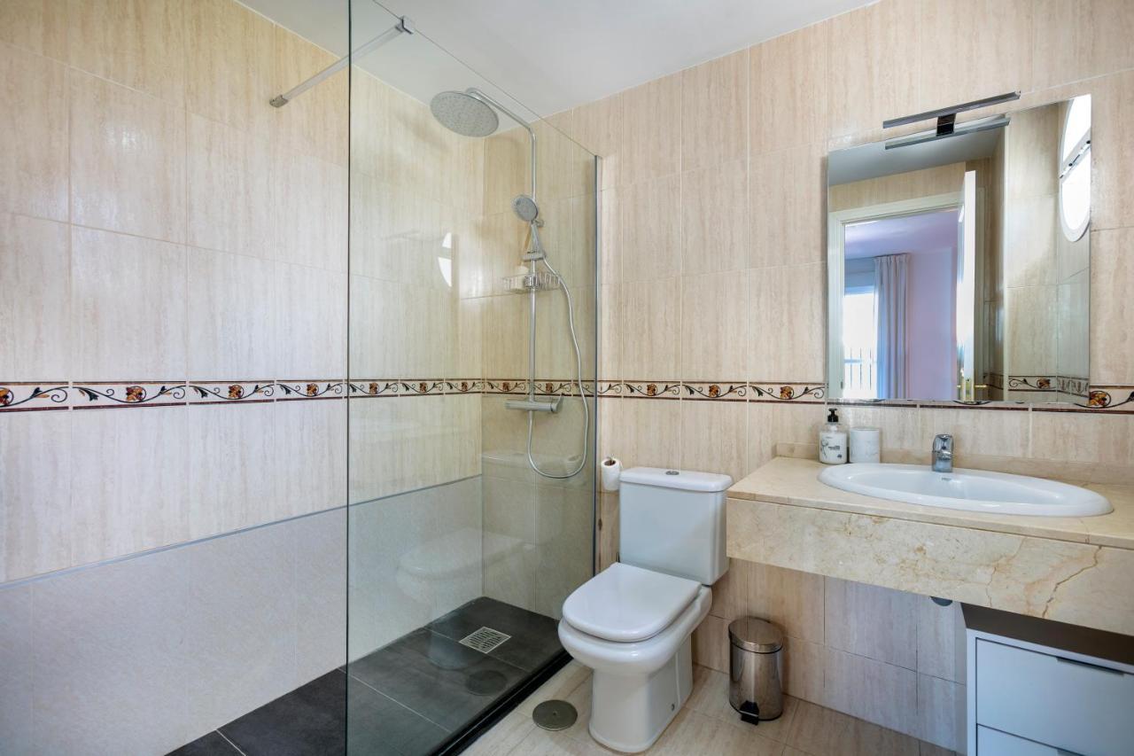 Lovely 2 Bedroom Locrimar V Walk To Beach Rdr260 ماربيا المظهر الخارجي الصورة